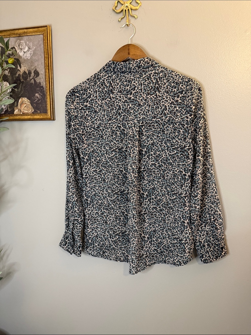 Liverpool Los Angeles XS Abstract Animal Print Button Front Blouse Teal Black - Picture 8 of 8